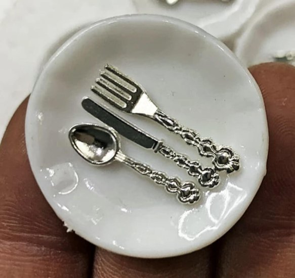 (image for) Serving Bowl & Silverware Set 4pc