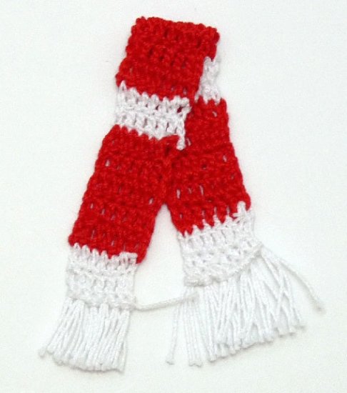 (image for) Handknitted Scarf Red with White