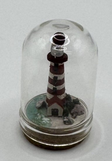 (image for) Miniature Scene in Glass Dome