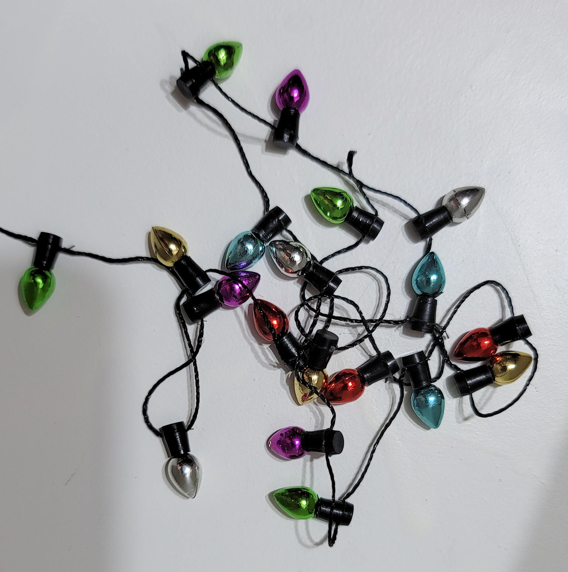 Metallic Holiday Light String Non-Electric