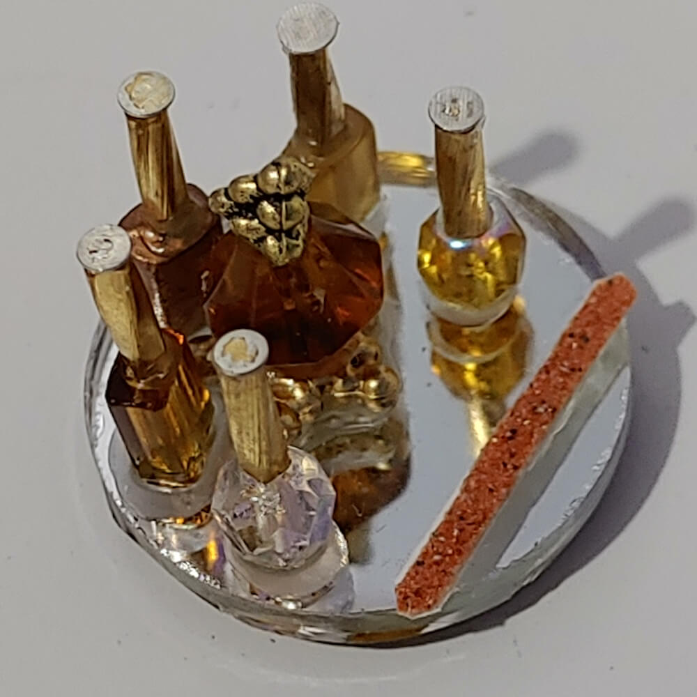 Mirrored Manicure Tray 4 Nail Polish Bottles Perfume - File Set