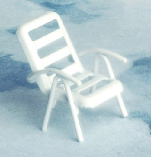 1/2in Scale Lawn Chair - White