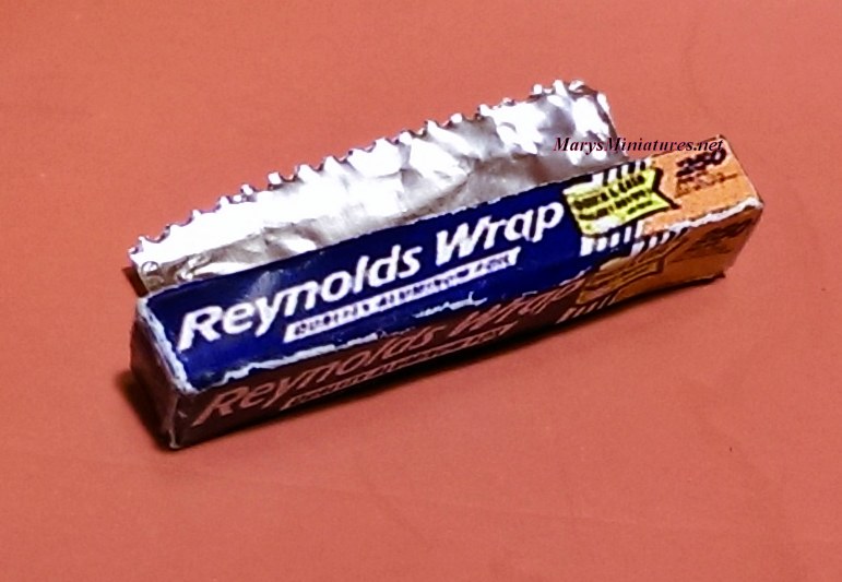 Reynolds Wrap Aluminum Foil Box w/ Foil