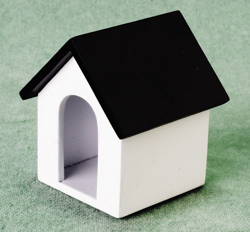 Outdoor Doghouse w/ Black Roof